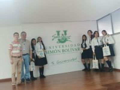 Representación en la jornada de socialización de la estrategia la Constitución al alcance de los niños y niñas, realizada en la Universidad Simón Bolívar